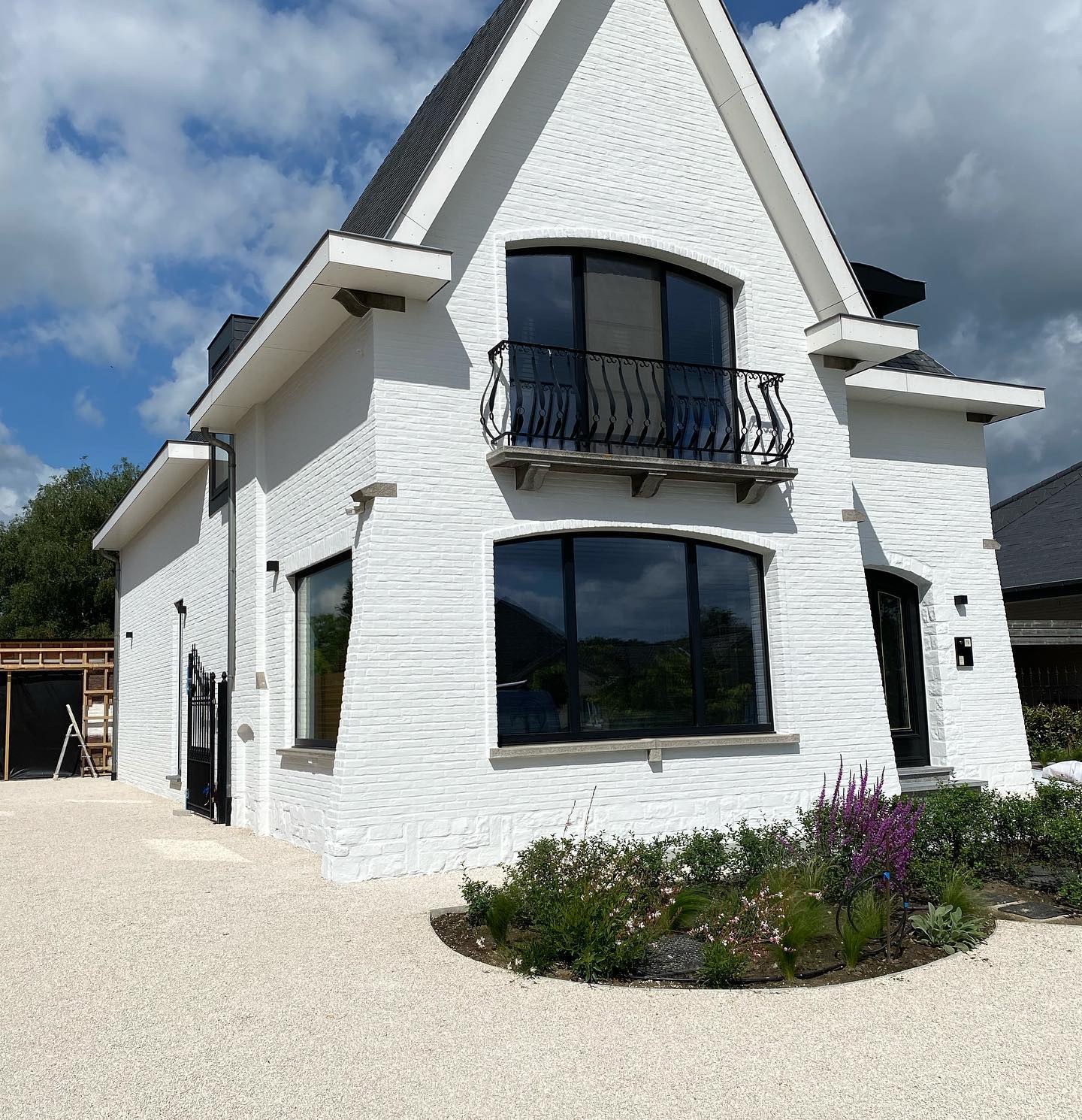 226906576_853549805285825_1013987943707620493_n